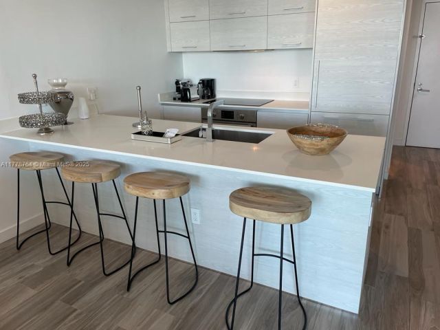 Apartment for sale  Unit #3203 - photo 5916891