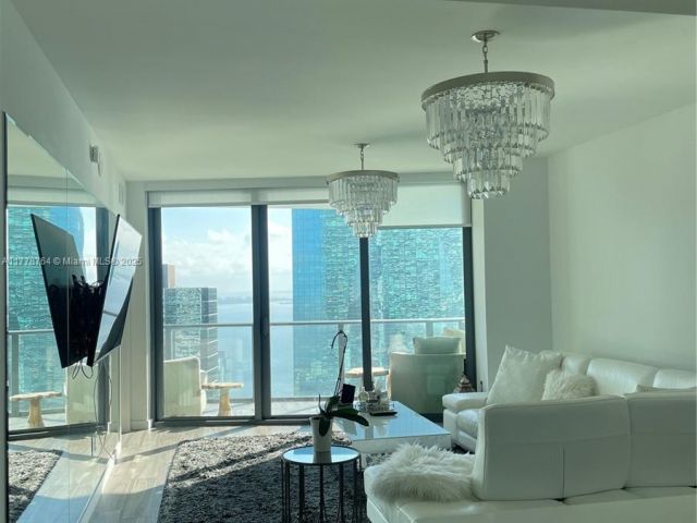 Apartment for sale  Unit #3203 - photo 5916892