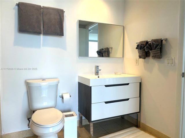 Apartment for rent  Unit #1907 - photo 5899735