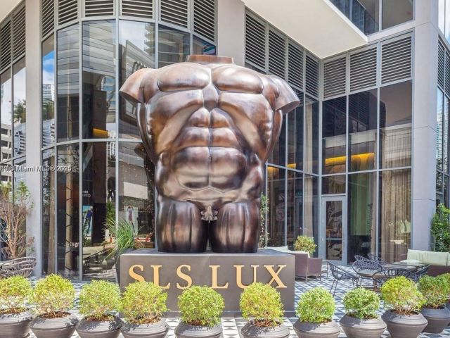 Apartment for sale  Unit #5108 - photo 5917181