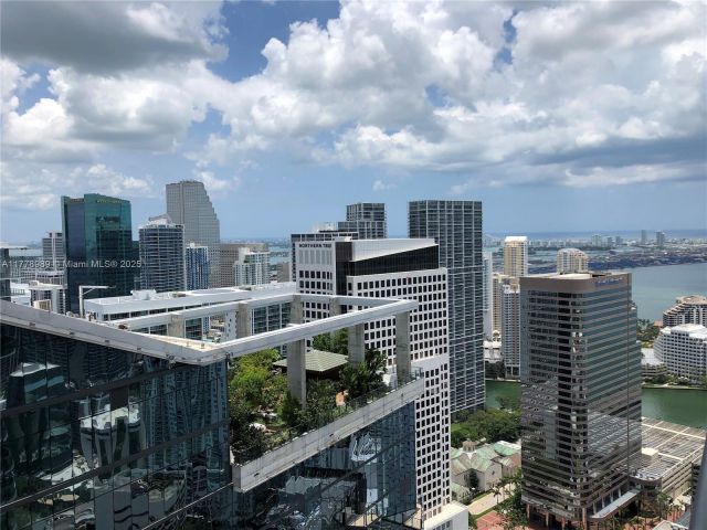 Apartment for sale  Unit #5108 - photo 5917183