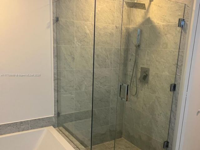 Apartment for sale  Unit #5108 - photo 5917189