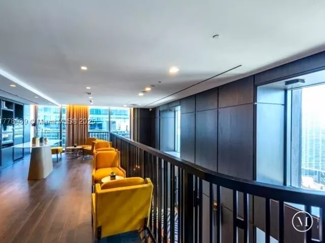 1-bedroom condo for sale in Miami - 801 S Miami Ave 5108 - MondialRealty