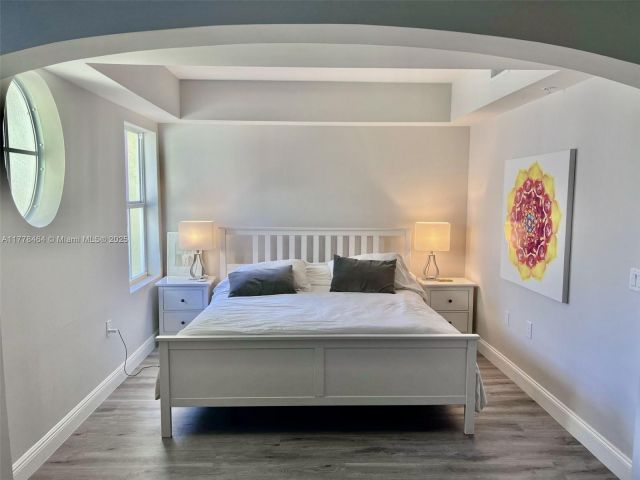 Home for rent at 2051 SE 3rd St TH11 - photo 5895416