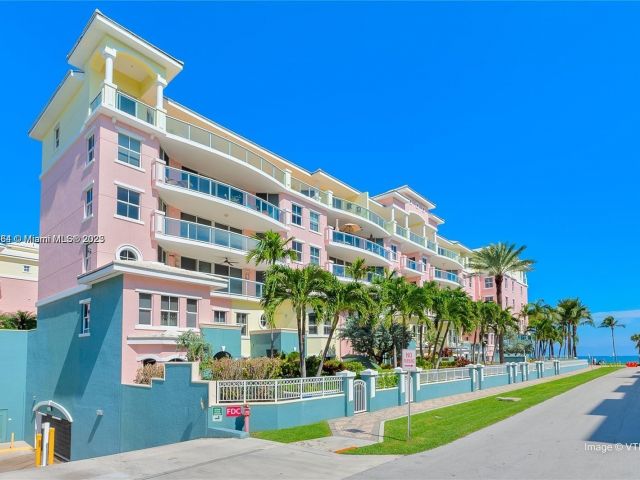 Home for rent at 2051 SE 3rd St TH11 - photo 5895432