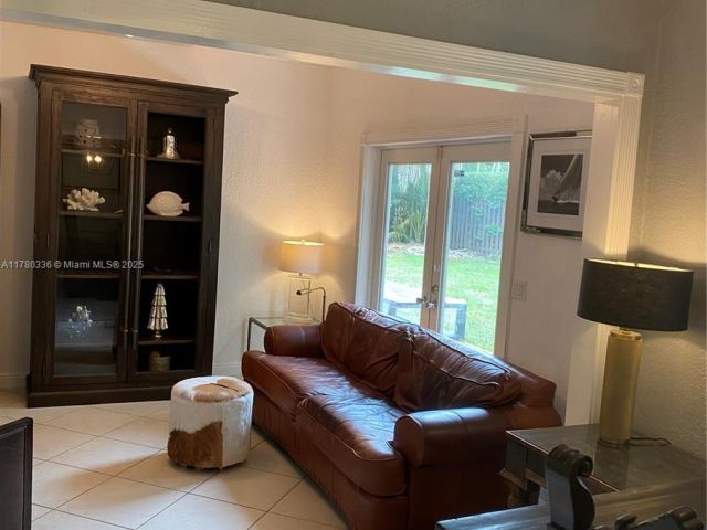 Home for rent at 5495 SW 68th Ave - photo 6056350