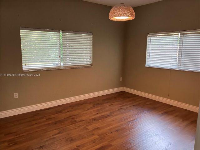 Home for rent at 5495 SW 68th Ave - photo 6056361