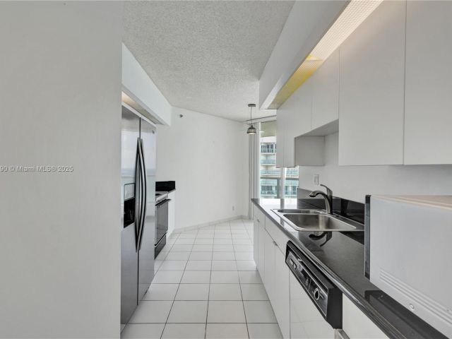 Apartment for sale  Unit #2715 - photo 5963994