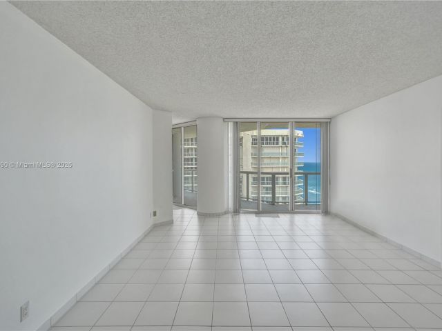 Apartment for sale  Unit #2715 - photo 5963995