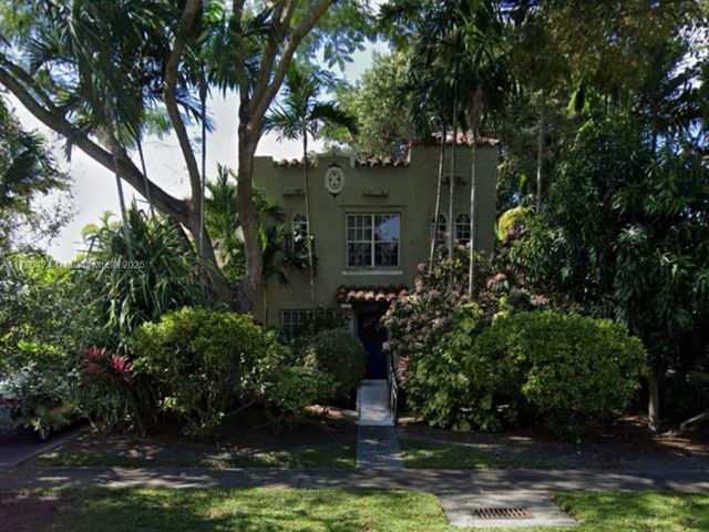 Home for sale at 1118 Ferdinand St - photo 6236510