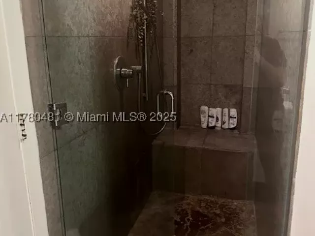 1-bedroom condo for rent in Miami -  - MondialRealty