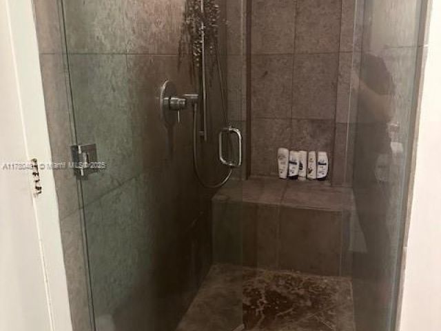 Apartment for rent  Unit # - photo 5914710