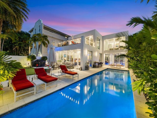 Home for sale at 1312 SE 2nd St - photo 6010577