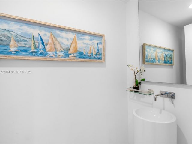 Apartment for sale  Unit #1205 - photo 5902707