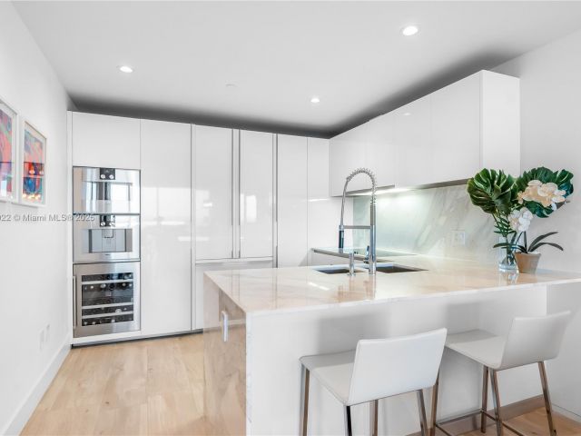 Apartment for sale  Unit #1205 - photo 5902715