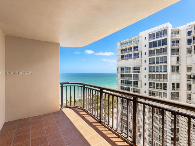 Apartment for sale  Unit #1402 - photo 5911531