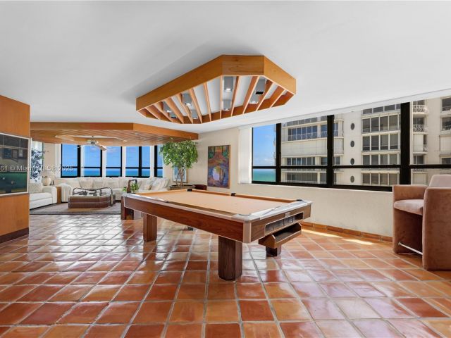 Apartment for sale  Unit #1402 - photo 5911535