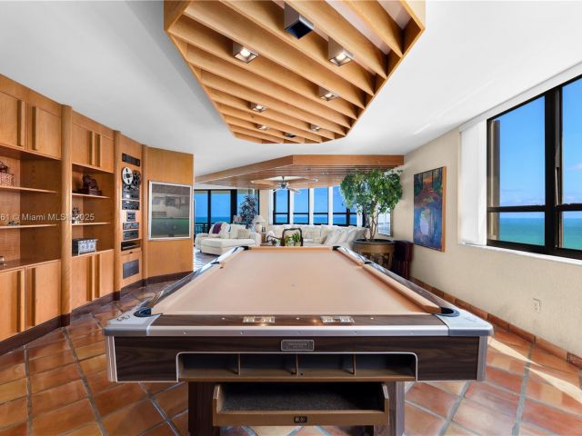 Apartment for sale  Unit #1402 - photo 5911536