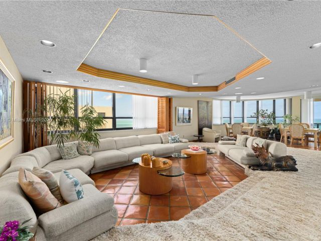 Apartment for sale  Unit #1401 & 1402 (Double) - photo 5911517