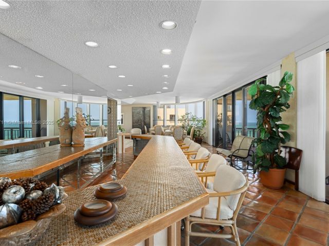 Apartment for sale  Unit #1401 & 1402 (Double) - photo 5911521