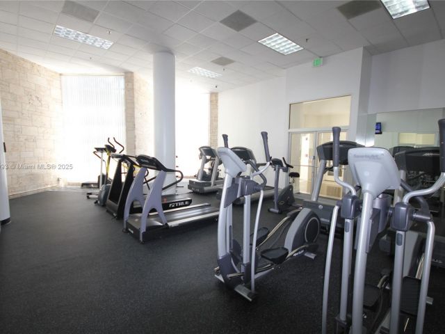 Apartment for rent  Unit #924 - photo 5906832