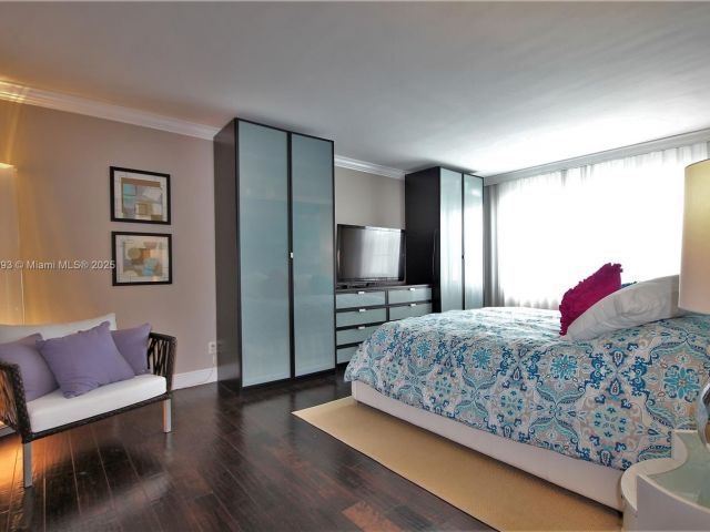 Apartment for rent  Unit #924 - photo 5906838