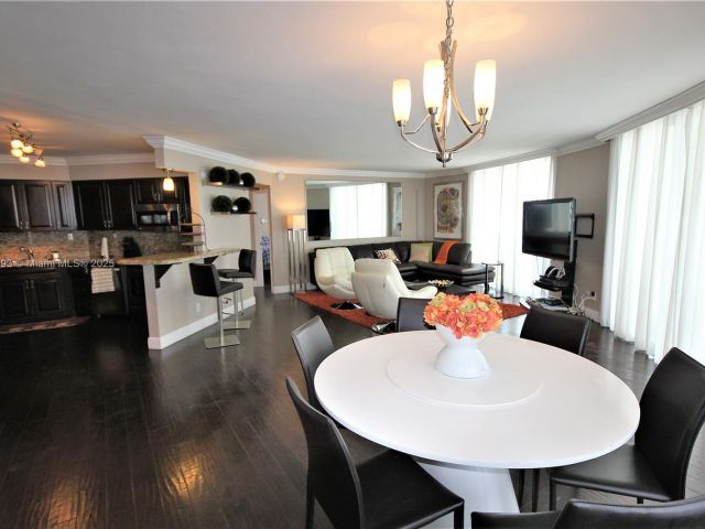 Apartment for rent  Unit #924 - photo 5906847