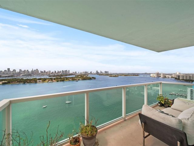 Apartment for sale  Unit #2511 - photo 5912848