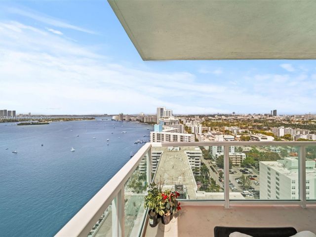 Apartment for sale  Unit #2511 - photo 5912852