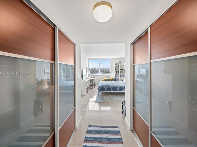 Apartment for sale  Unit #2511 - photo 5912855