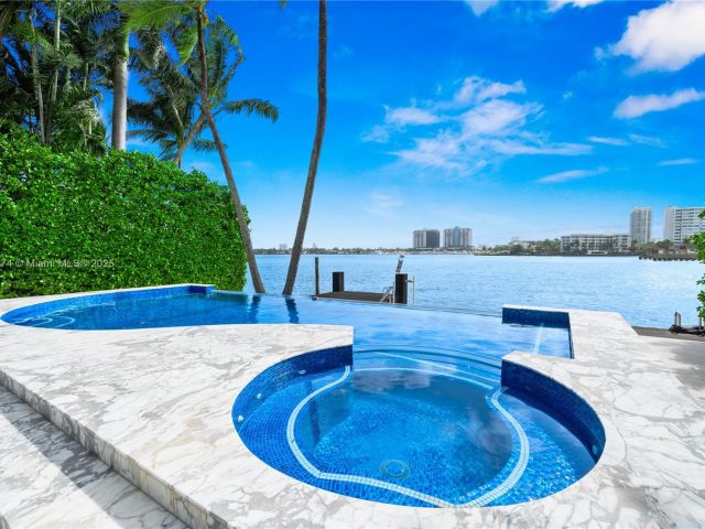 Home for sale at 247 E Rivo Alto Dr - photo 7439911