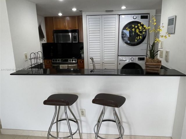 Apartment for sale  Unit # - photo 5917823
