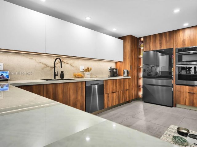 Home for sale at 311 Poinciana Dr 801 - photo 5929588