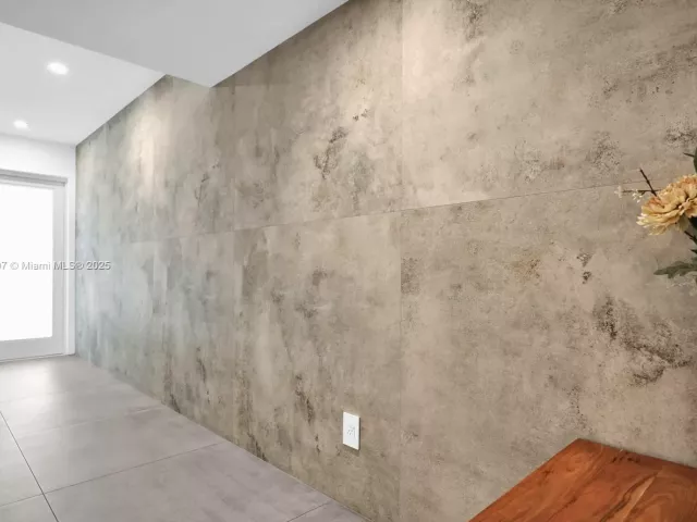 4-bedroom home for sale in Sunny Isles Beach - 311 Poinciana Dr 801 - MondialRealty