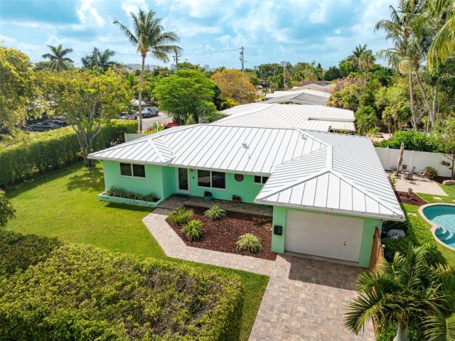 Home for sale at 1924 NE 18th St - photo 5906353