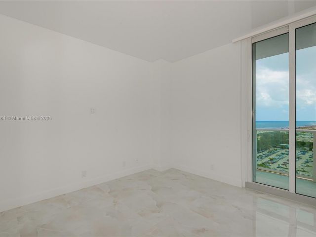 Apartment for sale  Unit #PH25 - photo 5921846