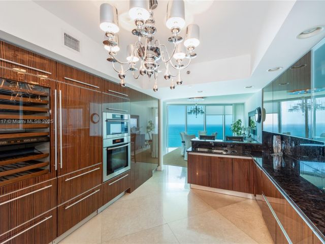 Apartment for rent  Unit #3202 - photo 5921414