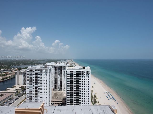 Apartment for rent  Unit #3202 - photo 5921424