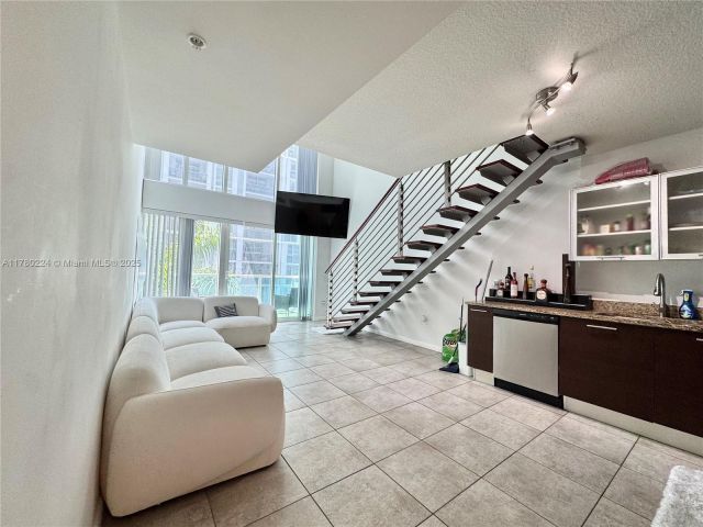 Apartment for sale  Unit #406 - photo 5963636