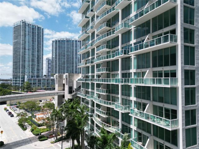 Apartment for sale  Unit #406 - photo 5963639