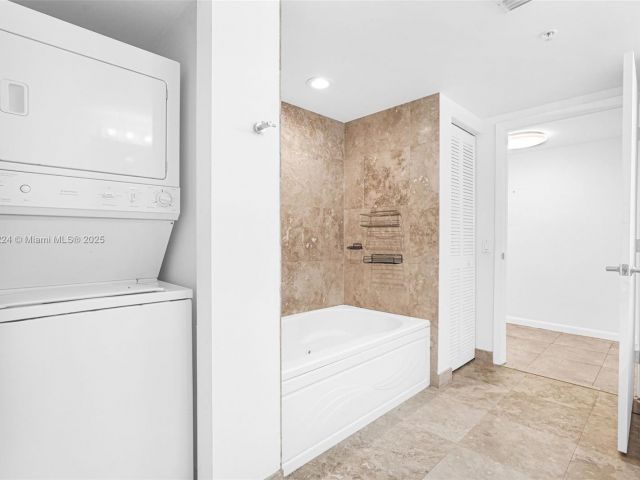 Apartment for sale  Unit #406 - photo 6435496