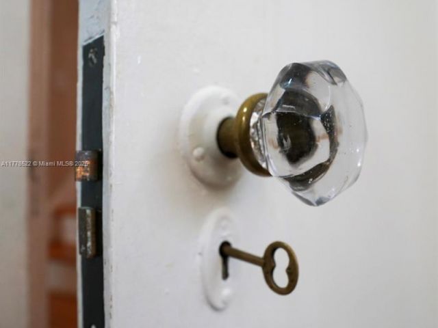 Home for sale at 1456 SW 13TH ST - photo 5886121