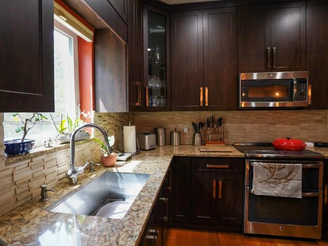 Home for sale at 1456 SW 13TH ST - photo 5886126