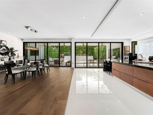 Home for sale at 2031 S Miami Ave - photo 6024778