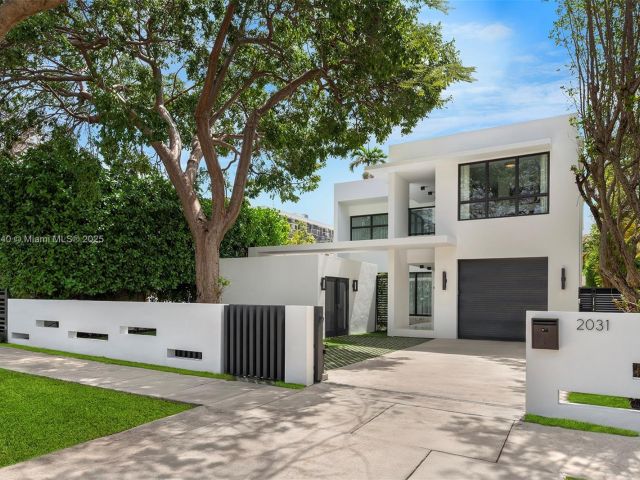 Home for sale at 2031 S Miami Ave - photo 6024785