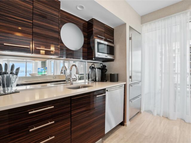 Apartment for sale  Unit #H1705 - photo 5896416