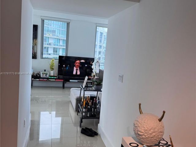 Apartment for sale  Unit #4410 - photo 5922504