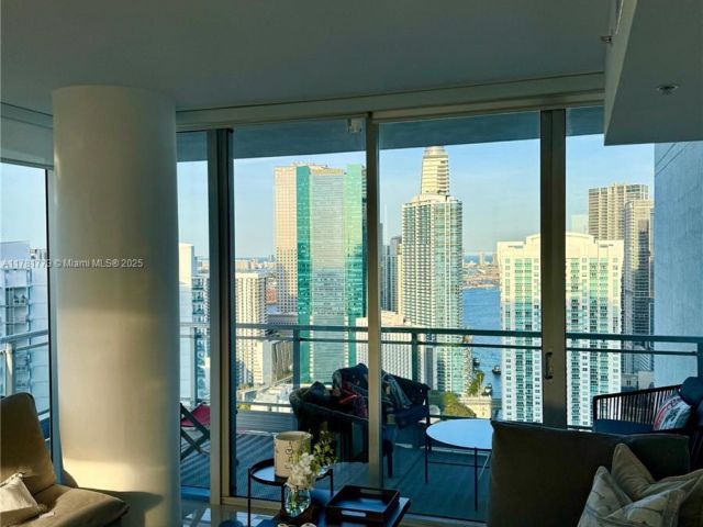 Apartment for sale  Unit #4410 - photo 5922510