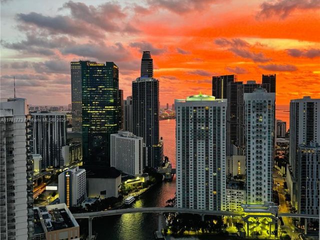 Apartment for sale  Unit #4410 - photo 5922516