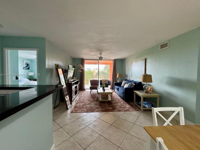 Apartment for rent  Unit #9503 - photo 5908874